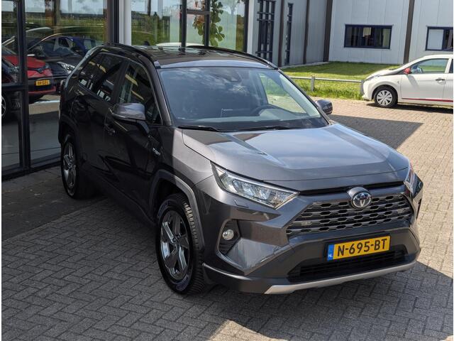 Toyota RAV4 2.5 Hybrid Dynamic Plus | Stoel- stuurverwarming | Elek. achterklep | Camera | PDC V+A | BSM