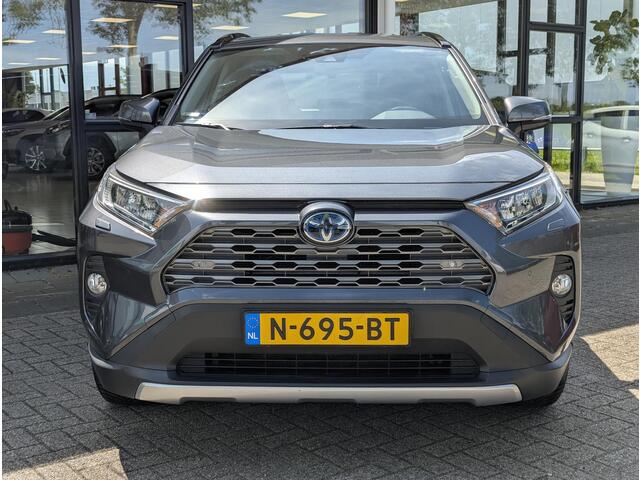 Toyota RAV4 2.5 Hybrid Dynamic Plus | Stoel- stuurverwarming | Elek. achterklep | Camera | PDC V+A | BSM