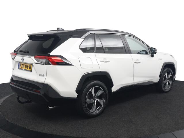Toyota RAV4 2.5 Plug-in Hybrid AWD Dynamic | Trekhaak 1500 KG | Stoelverwarming | Stuur en Voorruit verwarming | Led Verlichting |
