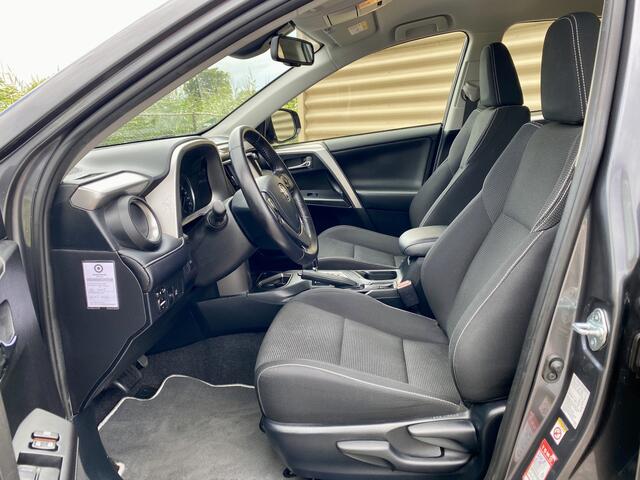 Toyota RAV4 2.5 Hybrid Style Automaat [ Trekhaak, Dealer oh, Camera ]