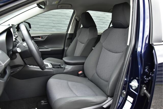 Toyota RAV4 2.5 Hybrid AWD Business