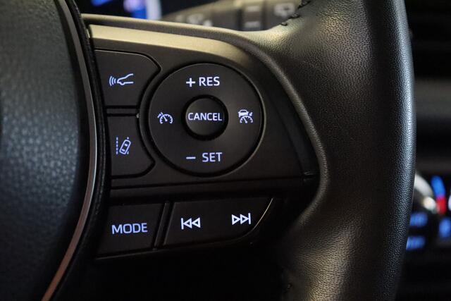 Toyota RAV4 2.5 Hybrid Dynamic | APPCONNECT | CAMERA + PDC | ADAP CRUISE | LANE-ASSIST | ELEKTR KLEP |