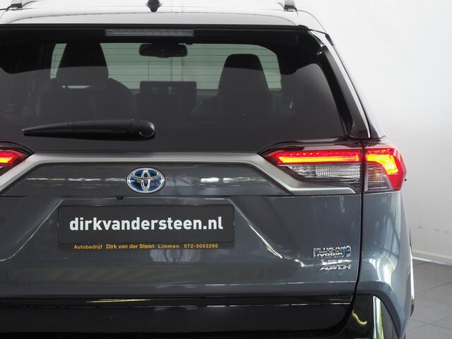 Toyota RAV4 2.5 Plug-in Hybrid AWD Bi-Tone Plus | 360° Camera | Dodehoekdetectie | Noodremassistent | JBL | Adaptive Cruise Control | Actieve parkeersensoren | Lane Assist | Achteropkomend verkeer waarschuwing | Inc. 220v Laadkabel