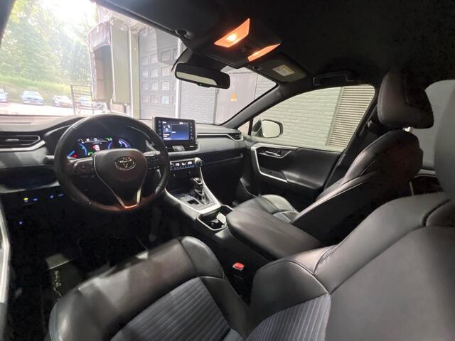 Toyota RAV4 2.5 Hybrid Business Plus | ACC | Camera | DAB | 18 Inch | Getint Glas | Trekhaak
