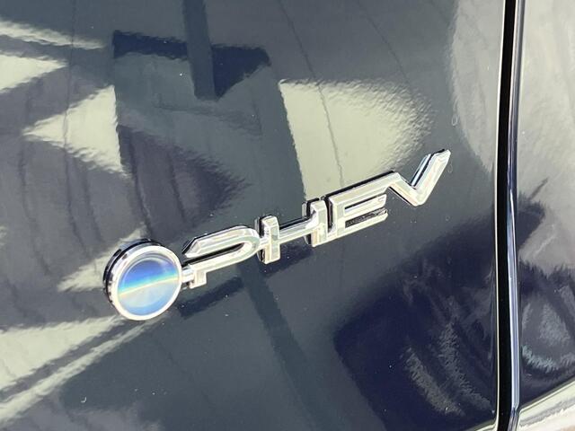 Toyota RAV4 2.5 Plug-in Hybrid AWD Limited Edition (306pk) Bi-Tone & Trekhaak afneembaar!