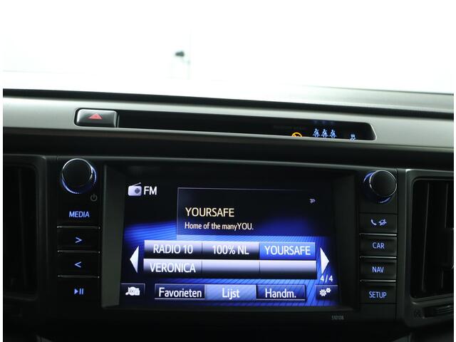 Toyota RAV4 2.5 Hybrid AWD Black Edition | Navigatie | ACC | 1650 kg. Trekgewicht! |