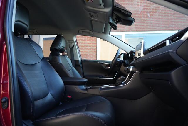 Toyota RAV4 2.5 Hybrid AWD Bi-Tone 220pk Stoelverwarming/AppleCarplay/Camera