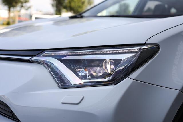 Toyota RAV4 2.5 Hybrid AWD Dynamic ? LED ? Schuifdak ? Trekhaak