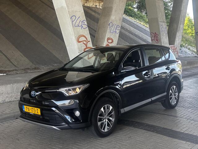 Toyota RAV4 2.5 HYBRID DYNAMIC BLACK GARANTIE 10-2027 NAVI.ADAPTIVE CRUISE.PDC VOOR+ACHTER 100% ONDERHOUDEN