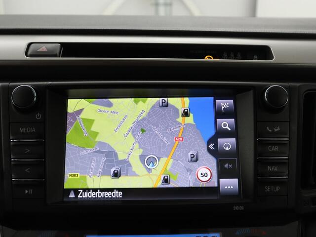 Toyota RAV4 2.5 Hybrid Adventure | Schuifdak | Leder | Trekhaak | Adaptive cruise | Stoelverwarming | Camera | Navigatie | Climate control | Bluetooth