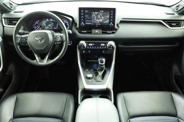 Toyota RAV4 2.5 Hybrid AWD Bi-Tone | Lederen Interieur | JBL Audio | Trekhaak | 1.650kg trekgewicht! | Camera | Electrische kofferklep | 10 jaar garantie! |