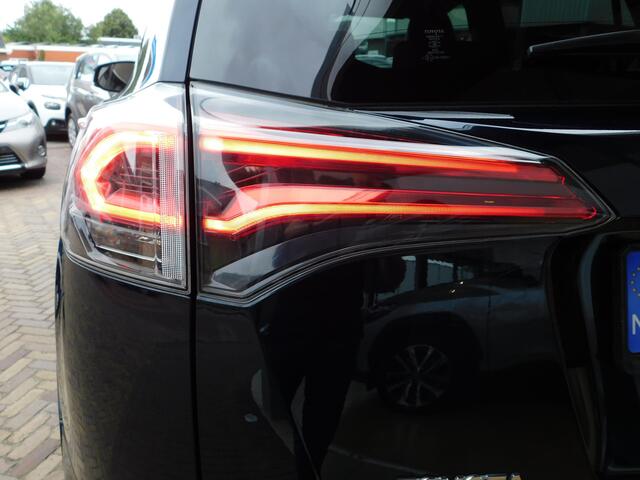 Toyota RAV4 2.5 Hybrid AWD Style | Trekhaak