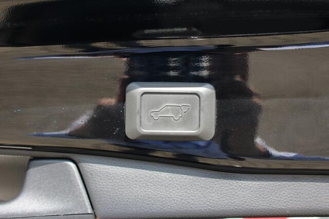 Toyota RAV4 2.5 Hybrid AWD Black Edition