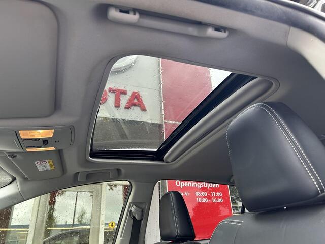Toyota RAV4 2.5 Hybrid AWD Executive Business
