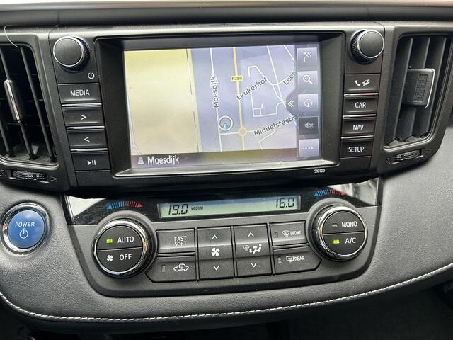 Toyota RAV4 2.5 Hybrid AWD Executive Business