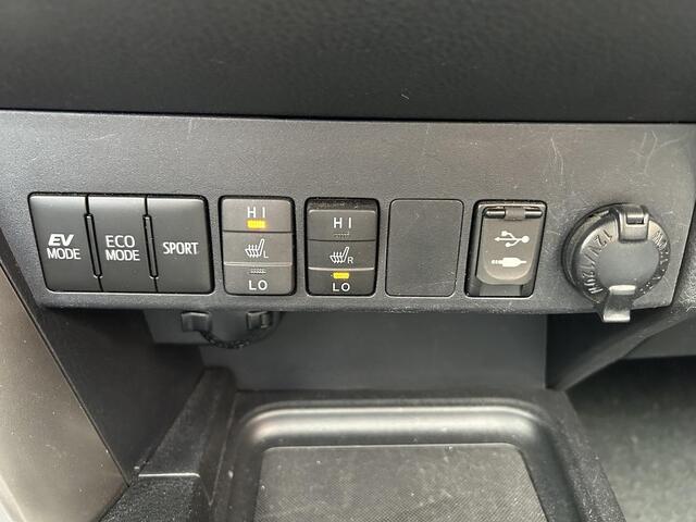 Toyota RAV4 2.5 Hybrid AWD Executive Business