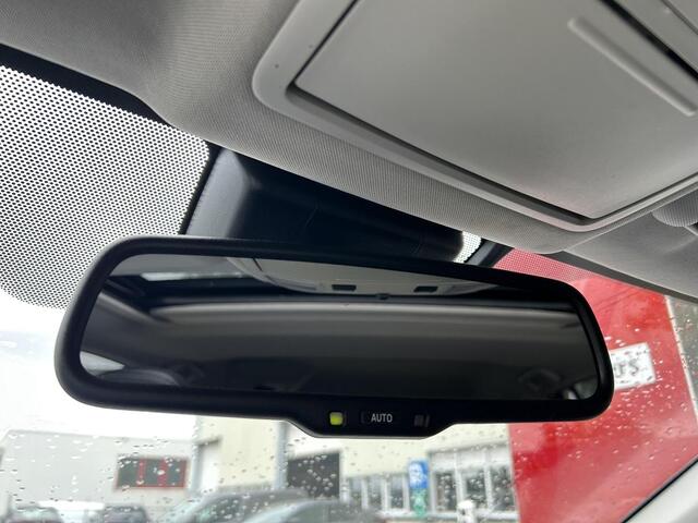 Toyota RAV4 2.5 Hybrid AWD Executive Business
