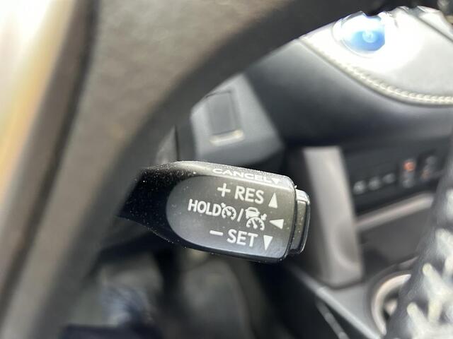 Toyota RAV4 2.5 Hybrid AWD Executive Business