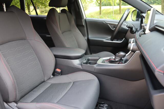 Toyota RAV4 2.5 Plug-in Hybrid AWD Business LED/ACC/Camera/Keyless/Elek. stoel/App-Connect/DAB/Trekhaak afn.