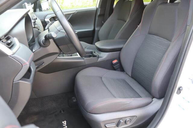 Toyota RAV4 2.5 Plug-in Hybrid AWD Business LED/ACC/Camera/Keyless/Elek. stoel/App-Connect/DAB/Trekhaak afn.