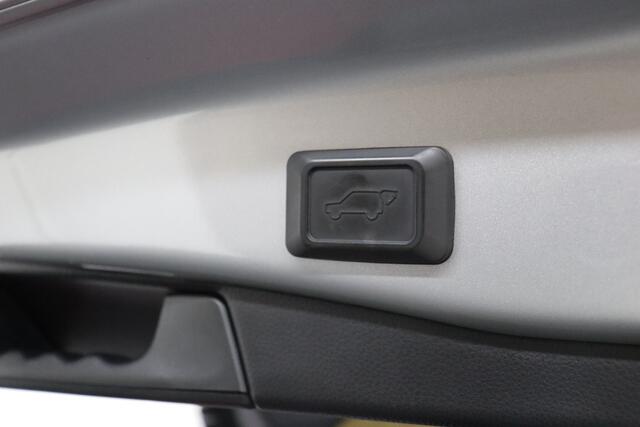 Toyota RAV4 2.5 Hybrid AWD Style | Adaptive-cruise | Camera | Apple Carplay & Android Auto | Elek. Achterklep | Clima | Navigatie | LM Velgen | Keyless