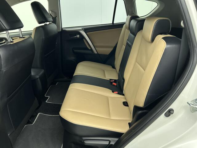 Toyota RAV4 2.5 Hybrid Executive | Sunroof | Trekhaak |