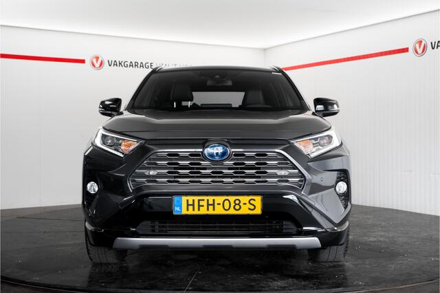 Toyota RAV4 2.5 Hybrid Business Intro Two Tone