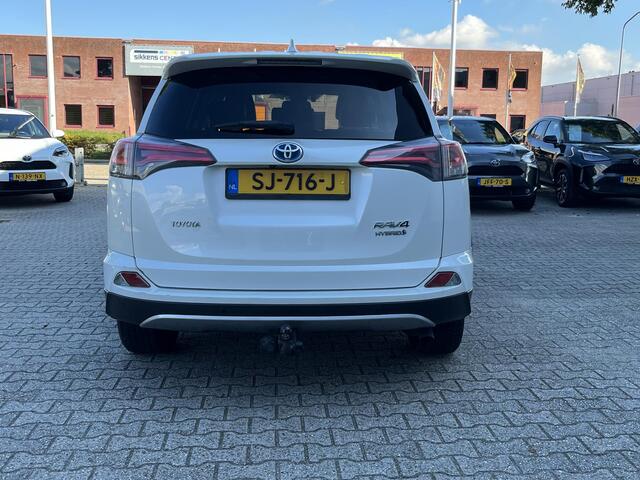Toyota RAV4 2.5 Hybrid AWD Executive trekhaak
