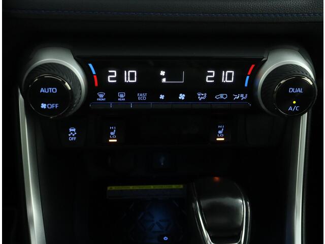 Toyota RAV4 2.5 Hybrid Bi-Tone | JBL Audio | Navigatie | Parkeer sensoren |