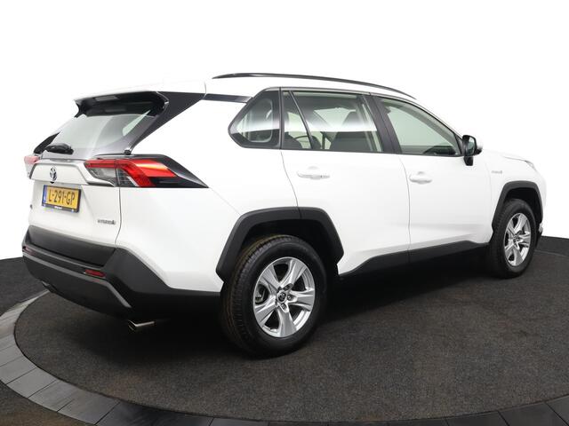 Toyota RAV4 2.5 Hybrid Active | Achteruitrijcamera | Apple CarPlay | LED verlichting | Lage kilometerstand |