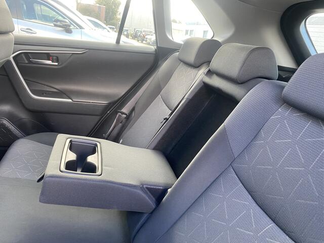 Toyota RAV4 2.5 Hybrid Active BlackLine NL Auto Dealer Onderhouden PDC Carplay Navigatie Clima Cruise
