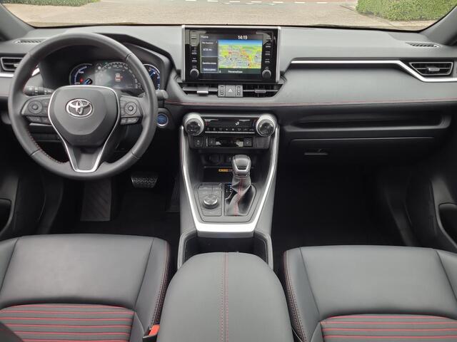 Toyota RAV4 2.5 Plug-in Hybrid AWD Dynamic | Apple CarPlay | Navigatie | Blindspot | Parkeersensoren | Rijklaarprijs incl. garantie |