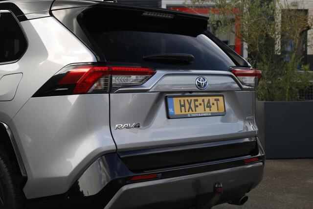 Toyota RAV4 2.5 Hybrid AWD Bi-Tone Panorama, Stoelverwarming