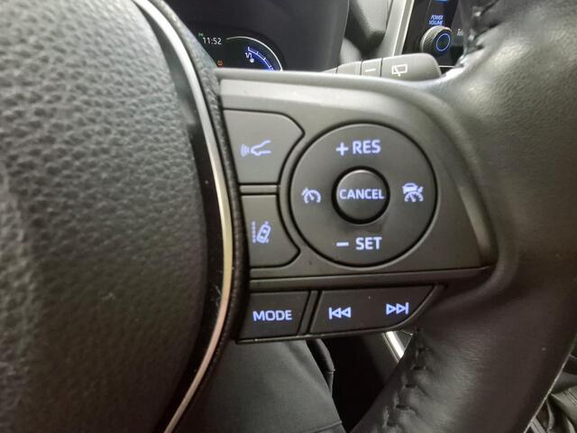 Toyota RAV4 2.5 Hybrid First Edition / Nederlandse Auto / Navigatie / Apple CarPlay/Android Auto / Dealer Onderhouden / 360 Graden Camera / Fabrieksgarantie t/m 03-2029 /