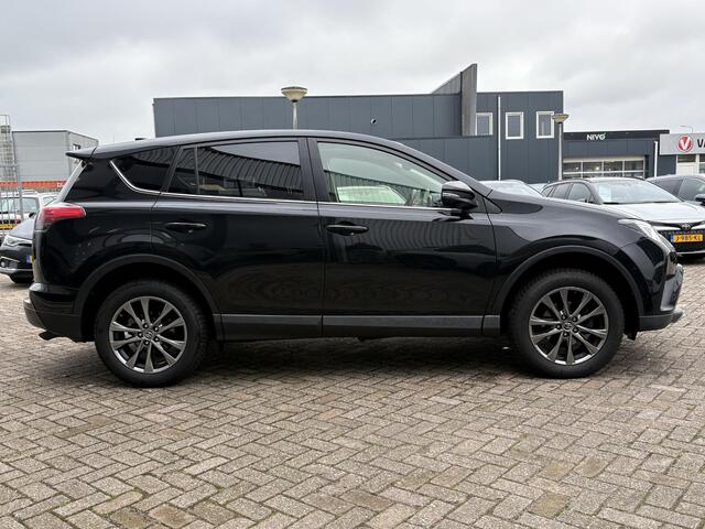 Toyota RAV4 2.0 VVT-i AWD Executive Business