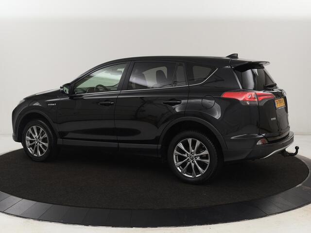 Toyota RAV4 2.5 Hybrid Executive | Trekhaak | Leder | 360 Camera | Stoelverwarming | Adaptive cruise | Navigatie | Memory | Bluetooth | JBL audio | Getint glas | Full LED