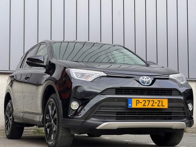 Toyota RAV4 2.5 Hybrid First Edition Camera Trekhaak