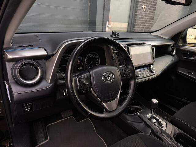 Toyota RAV4 2.5 Hybrid First Edition Camera Trekhaak