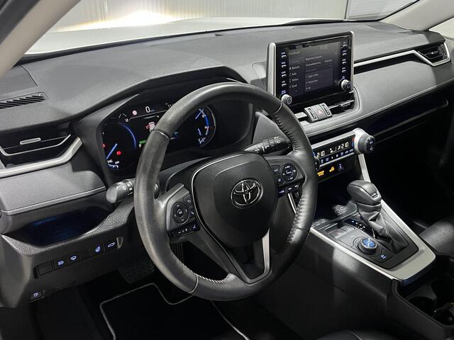 Toyota RAV4 2.5 Hybrid AWD Executive | AWD | Afn. Trekhaak | Parkeersensoren V+A | Leer | BSM | Stoel- & Stuurverwarming