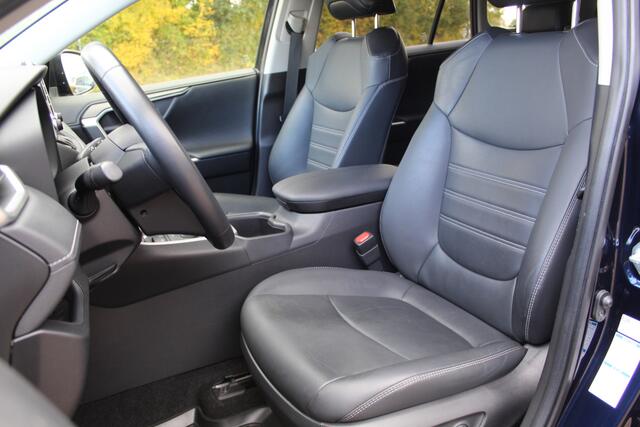 Toyota RAV4 2.5 Hybrid AWD Style | Rijklaar | Trekhaak | Leder | Stoel-/stuurverw. | LED | Apple/Android | El.achterklep | Dealer onderhouden