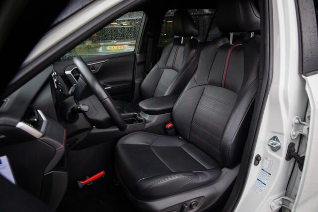 Toyota RAV4 2.5 Plug-in Hybrid AWD Bi-Tone Plus , JBL-soundsysteem, Stuurverwarming, Stoelverkoeling/verwarming, 360-camera