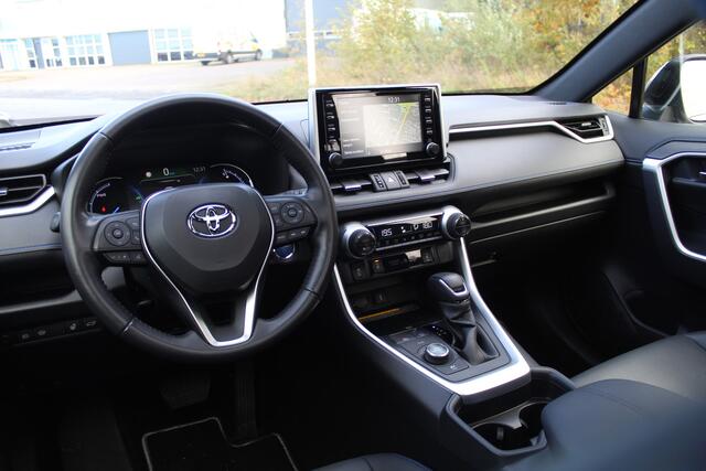 Toyota RAV4 2.5 Hybrid AWD Bi-Tone | Rijklaar | Trekhaak | Panoramadak | Apple/Android | LED | Elek.Achterklep | Leder | Dealer onderhouden
