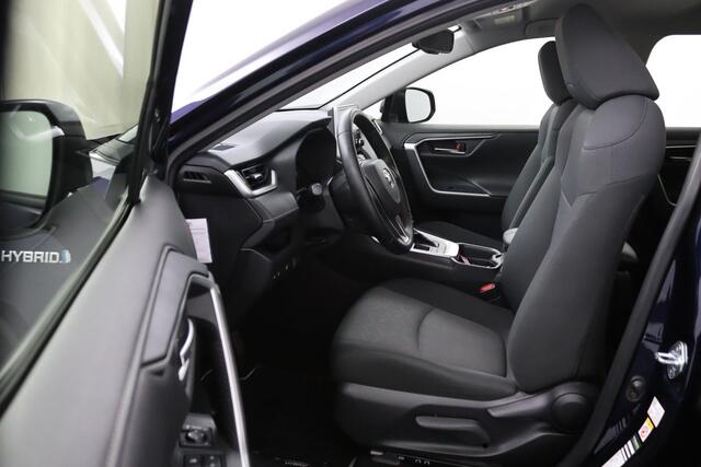 Toyota RAV4 2.5 Hybrid Active | Stoelverwarming | Trekhaak | Stuurverwarming | All season banden |