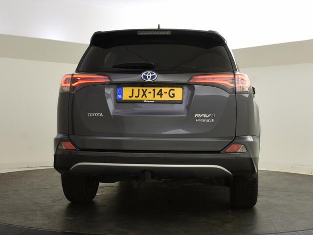 Toyota RAV4 2.5 Hybrid AWD Team Edition | Trekhaak | PDC V+A | Stuur en Stoe