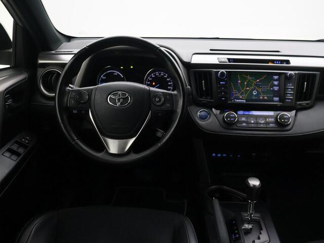 Toyota RAV4 2.5 HYBRID AWD 4WD AUT. DYNAMIC + TREKHAAK 1650 KG | ADAPTIVE CRUISE | CAMERA | STOELVERW. | 18 INCH