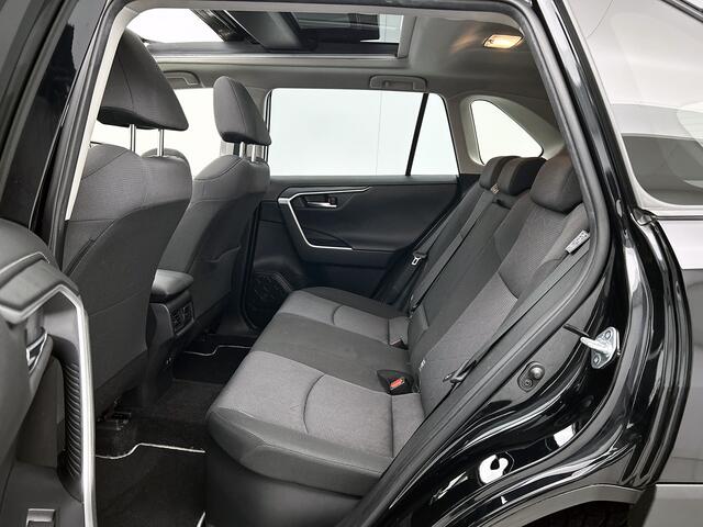 Toyota RAV4 2.5 Hybrid AWD Style | Panoramadak | Parkeersensoren |