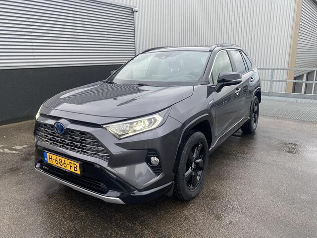 Toyota RAV4 2.5 Hybrid Bi-Tone Stoelverwarming, JBL premium audio, parkeersensoren v&a, achteruitrij camera, ACC, keyless, navigatie, Apple CarPlay/Android Auto