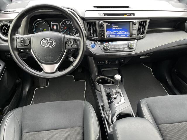 Toyota RAV4 2.5 Hybrid Style | Dode hoek waarschuwing | Stoelverwarming | Camera's rondom | Elektrische achterklep |