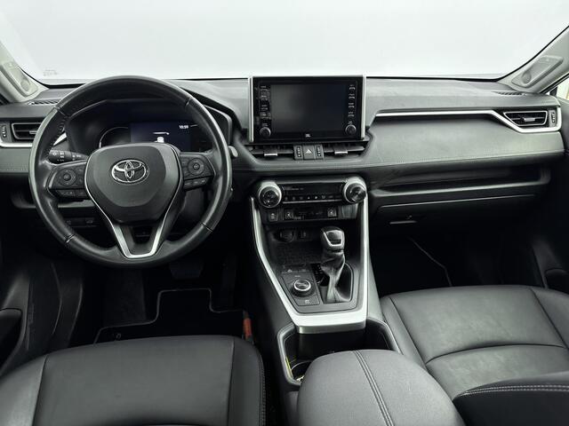 Toyota RAV4 2.5 Hybrid AWD Style 1650kg trekgewicht | Trekhaak | JBL-Audio | Dodehoek Ass. | Stoelverwarming | Leder interieur |