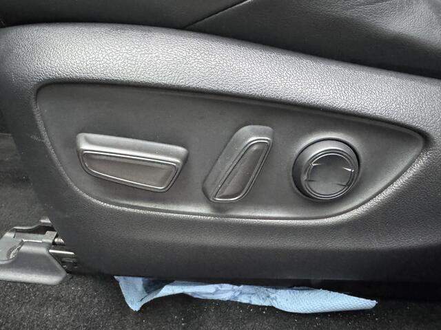 Toyota RAV4 2.5 Hybrid Black Edition // JBL AUDIO // NAVI // ADAPTIVE CRUISE // CAMERA // STOELVERWARMING // ELK. BESTUURDERSSTOEL //